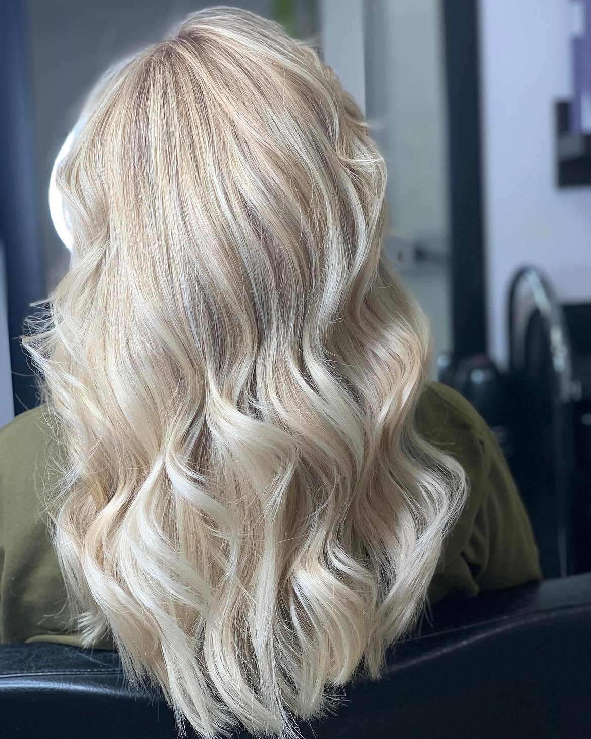 5X5 HD Lace Front Wig Platinum Blonde color 180% Density 18inch-32inch