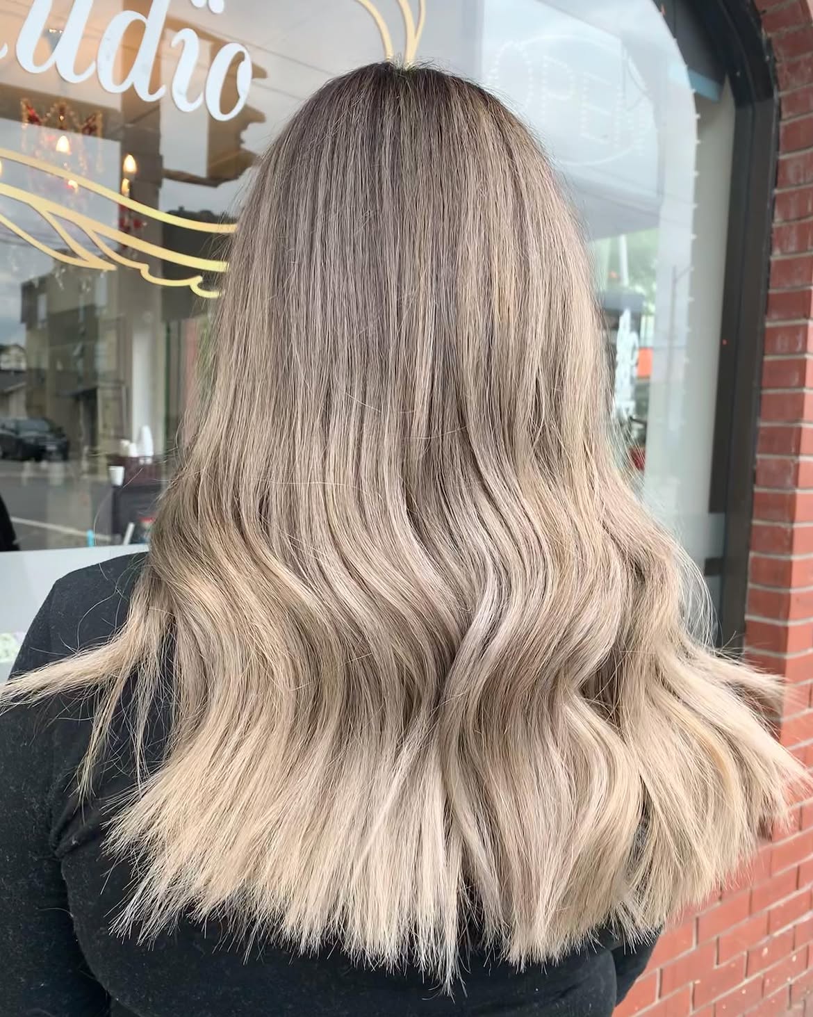 4X4 HD Lace Front Wig Balayage Silver Ash Blonde color 180% Density 18inch-32inch