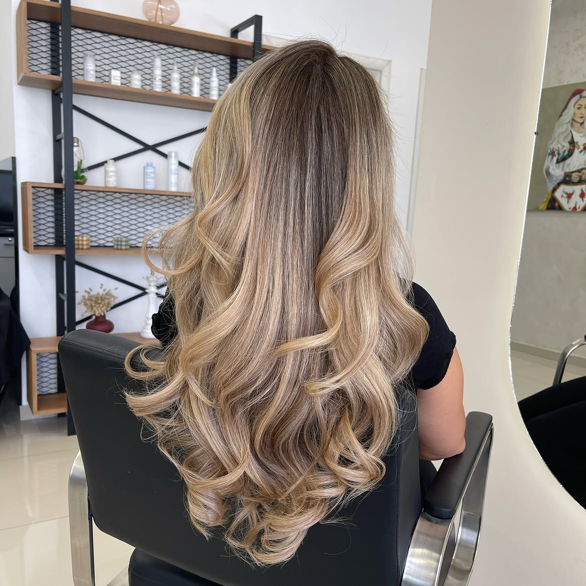 5X5 HD Lace Front Wig T4/27 Rooted Honey Blonde Balayage color 180% Density 18inch-32inch